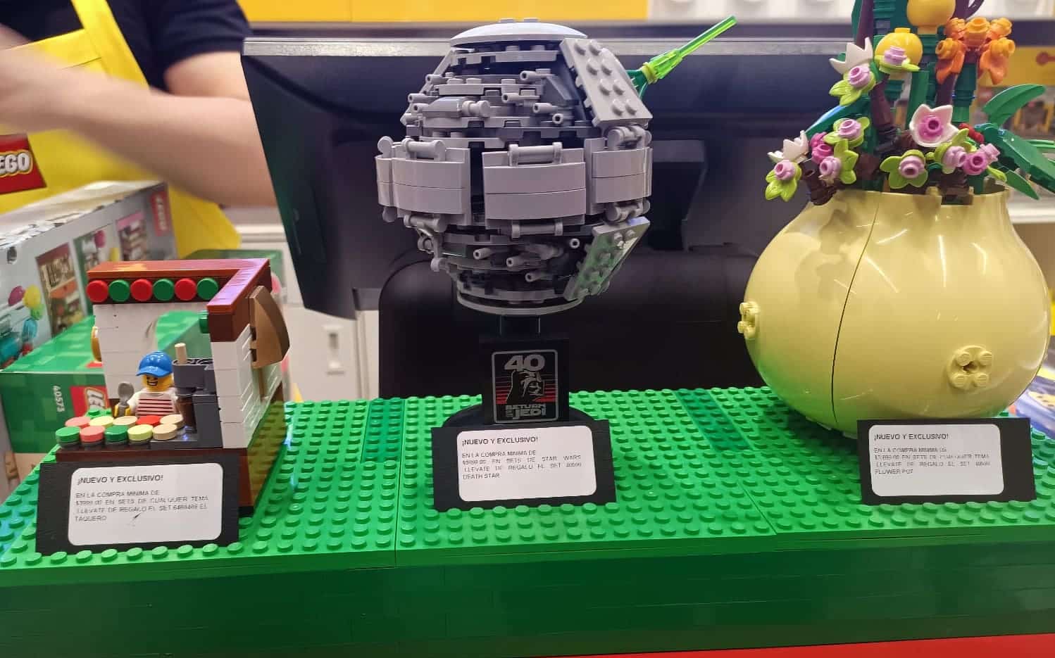 Lego Store Satelite