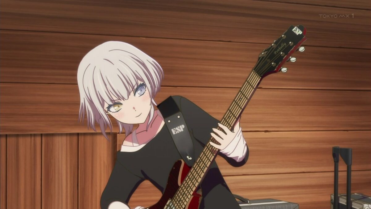 Waifu-Guitarra-Cgi-1