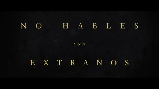 "No hables con extraños": Un descenso a la oscuridad de la confianza y la hospitalidad