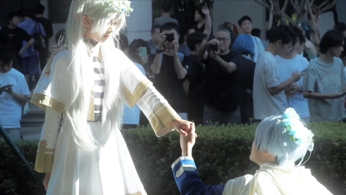 Cosplayers De Sousou No Frieren Escena 01